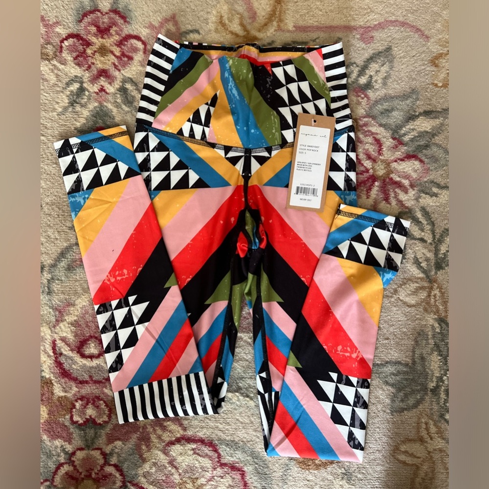 NWT Niyama Sol Pop Rock Barefoot Legging Size S